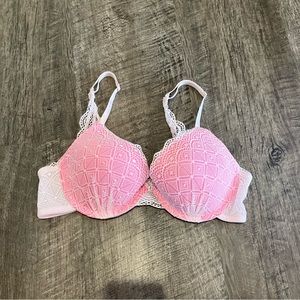 Pink bra 36C soft lace detail